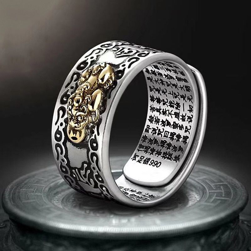 fortune amulet ring_0006_gold 1.jpg