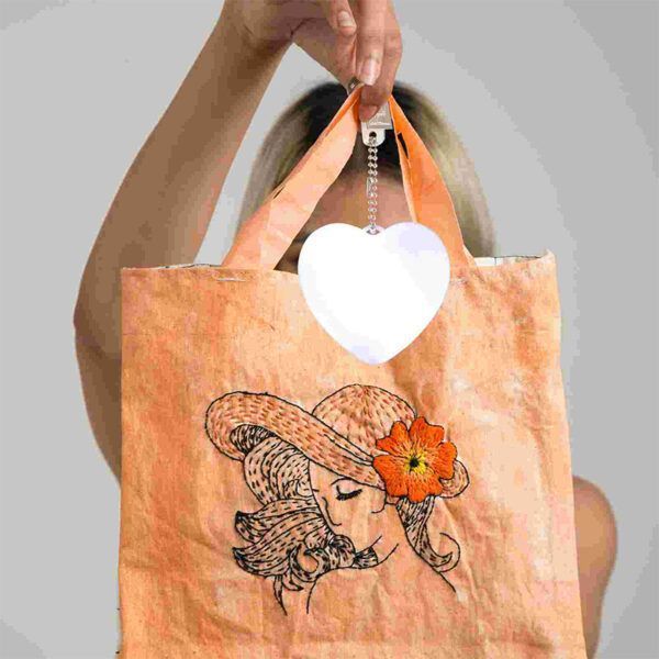 GlowHeart Purse Light _0020_3_158a240c-53c8-401a-b06e-39344024e959.jpg